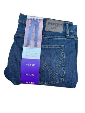 Wrangler Men’s Size: 40 x 32 REGULAR FIT STRETCH DENIM